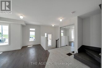 563 Port Darlington Rd in Bowmanville, ON - Building Photo - Building Photo