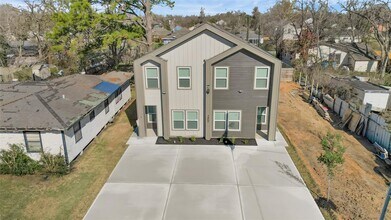 7987 Chateau St in Houston, TX - Building Photo - Building Photo