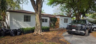 2619 Arthur St in Hollywood, FL - Building Photo