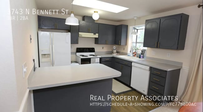 3743 N Bennett St in Tacoma, WA - Building Photo - Building Photo