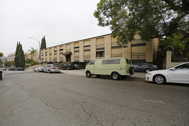 Reno Terrace in Los Angeles, CA - Foto de edificio - Building Photo