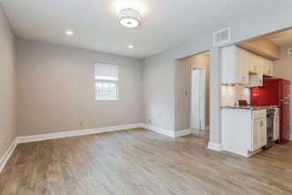 210 Kirkwood Rd NE in Atlanta, GA - Building Photo - Building Photo