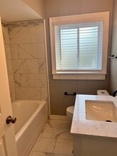 1403 Shenandoah Ave in Cincinnati, OH - Building Photo - Building Photo