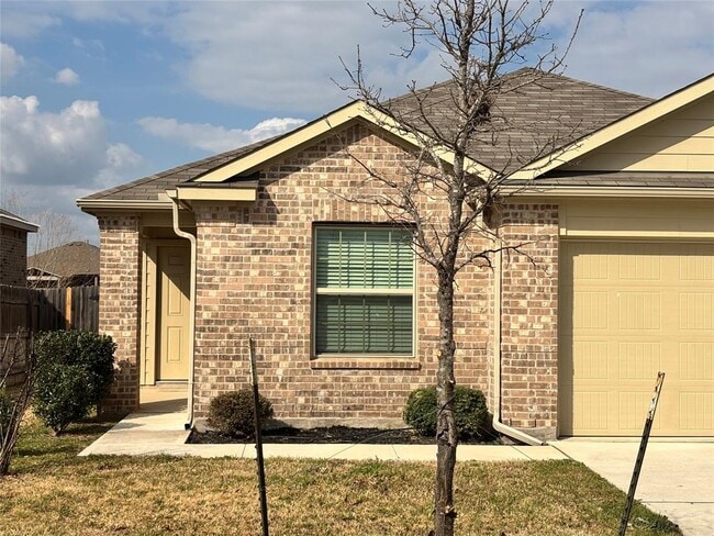 128 Calomel Trl in Buda, TX - Building Photo - Building Photo