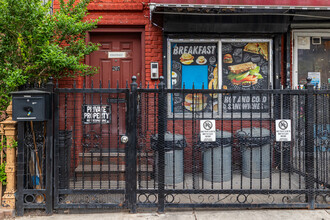 207 Hart Street in Brooklyn, NY - Building Photo - Building Photo