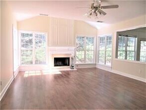 740 Henley Ct in Duluth, GA - Building Photo - Building Photo