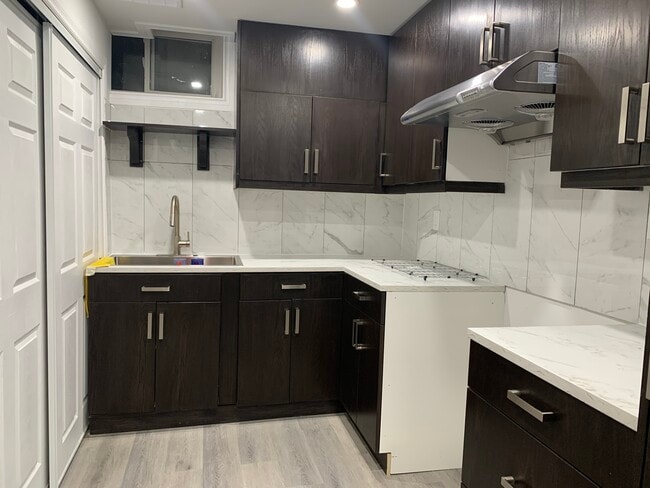 5 Jasmine Dr in London, ON - Building Photo - Building Photo