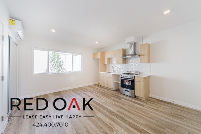 property at 6626 Darby Ave