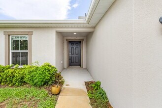 1139 Indies Wy in Punta Gorda, FL - Building Photo - Building Photo