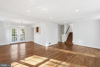 7821 Cayuga Ave in Bethesda, MD - Building Photo - Building Photo