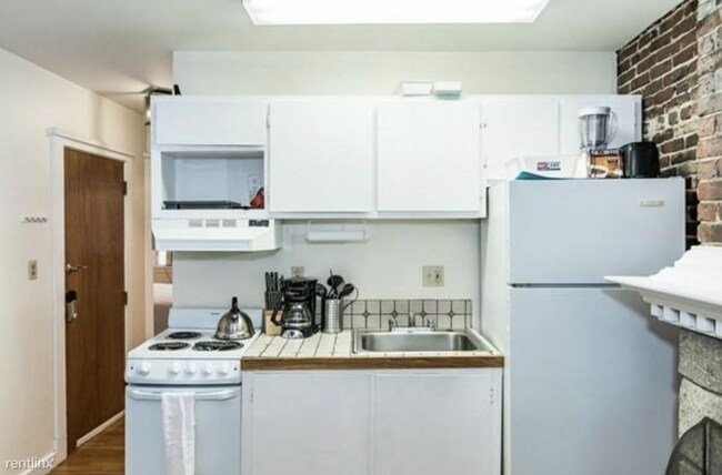 41 Grove St-Unit -# 8 in Boston, MA - Building Photo - Building Photo