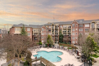 Brookwood Place On Peachtree in Atlanta, GA - Building Photo - Building Photo