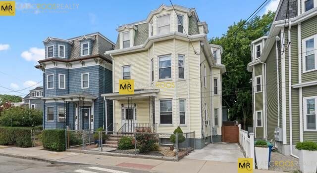 6 Saint Paul St in Cambridge, MA - Foto de edificio