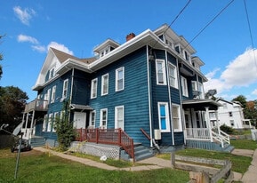 570 Broad St in Meriden, CT - Building Photo