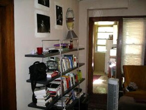 211 W Illinois St, Unit 1 in Urbana, IL - Building Photo - Building Photo