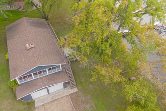 6806 Sunset Strip NW in Alexandria, MN - Foto de edificio - Building Photo