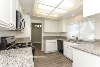 29940 Calle San Martine in Menifee, CA - Building Photo - Building Photo