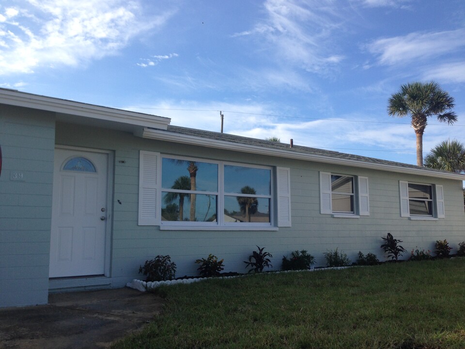 39 Sandra Dr in Ormond Beach, FL - Building Photo