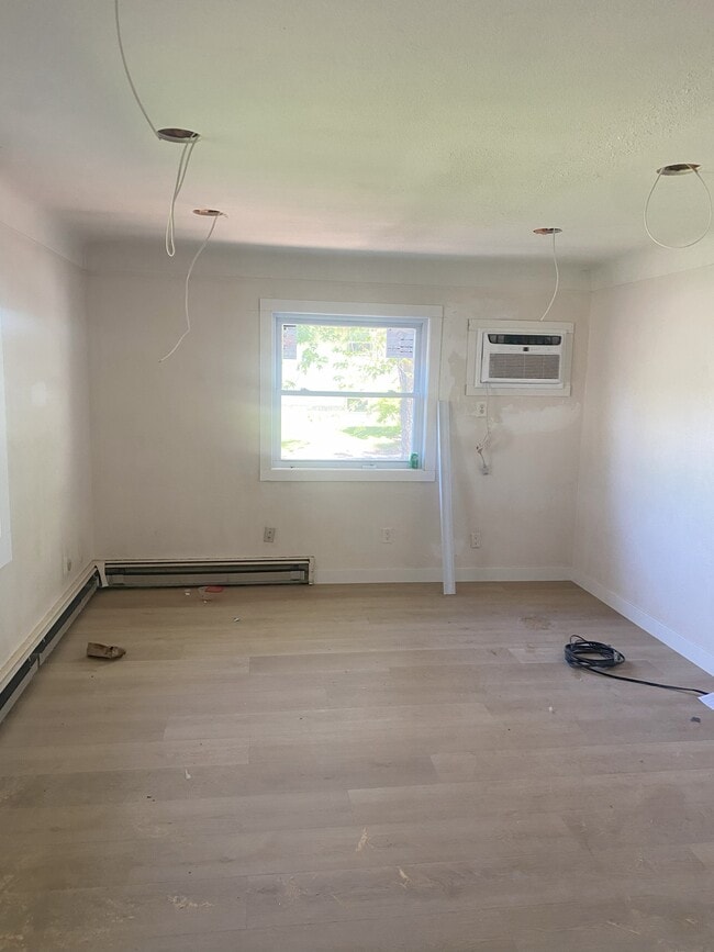 2802 White Bear Ave in St. Paul, MN - Building Photo - Building Photo