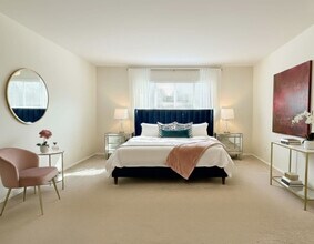 13563 Old El Camino Real in San Diego, CA - Building Photo - Building Photo