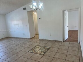 2425 W 76th St in Hialeah, FL - Building Photo - Building Photo
