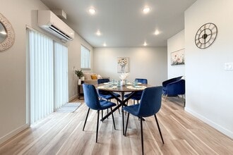 Grandridge Meadows Lofts in Grandview, WA - Foto de edificio - Building Photo