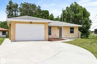 701 NW Grenada St in Port St. Lucie, FL - Building Photo - Building Photo