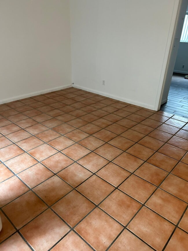 3870 NE 22nd Way, Unit #8 in Lighthouse Point, FL - Foto de edificio - Building Photo