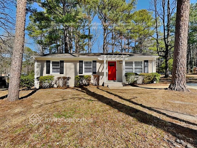 property at 1700 Woodland Rd