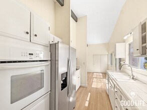 5757 Lord Cecil St in San Diego, CA - Building Photo - Building Photo