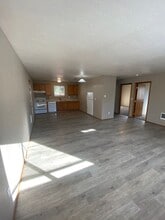 413 S 5th St in Selah, WA - Building Photo - Building Photo