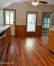 220 E Vermont Ave in Southern Pines, NC - Building Photo - Building Photo