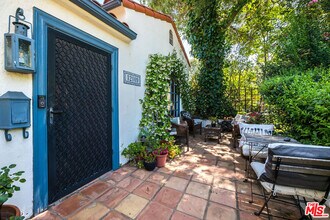 12109 Hillslope St in Los Angeles, CA - Building Photo - Building Photo