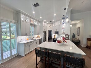 7651 Hernando Ct in Naples, FL - Building Photo - Building Photo