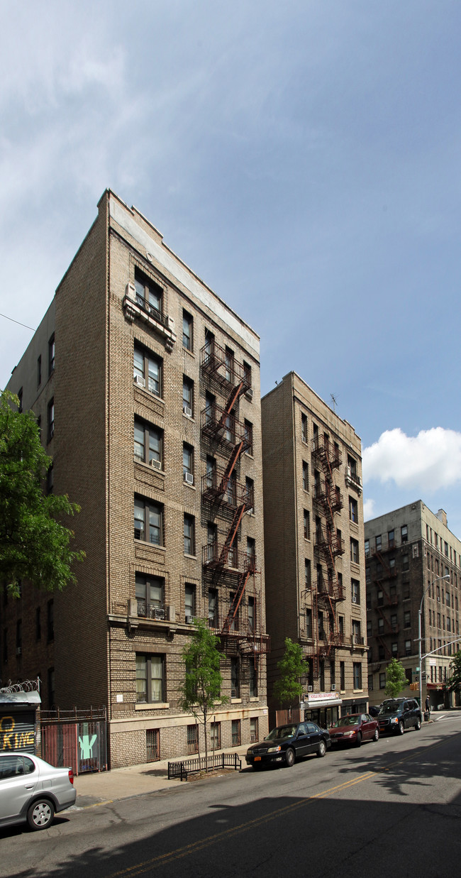 574 St Nicholas Ave in New York, NY - Building Photo - Building Photo