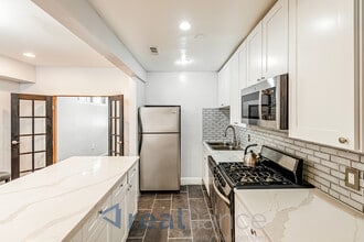 2302 E St NE in Washington, DC - Building Photo - Building Photo