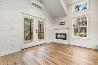 5102 Lazywood Ln in Durham, NC - Building Photo - Building Photo