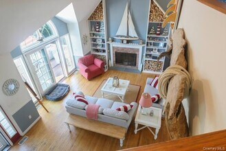 270 N Sea Dr in Southold, NY - Building Photo - Building Photo