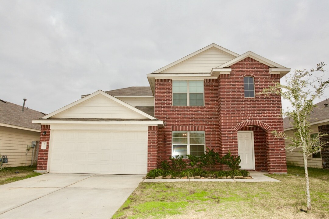 7255 Basque Country Dr in Magnolia, TX - Building Photo