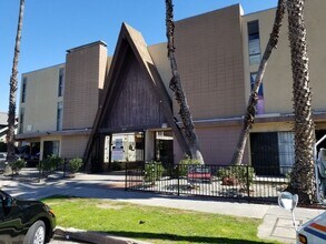 822m in Los Angeles, CA - Building Photo - Building Photo