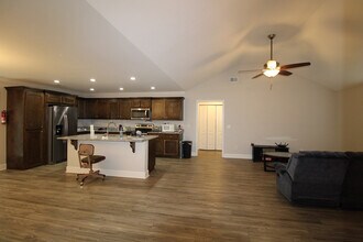 1315 Mayfield Dr in Sumter, SC - Building Photo - Building Photo