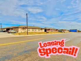2115 E Broadway in Lubbock, TX - Building Photo