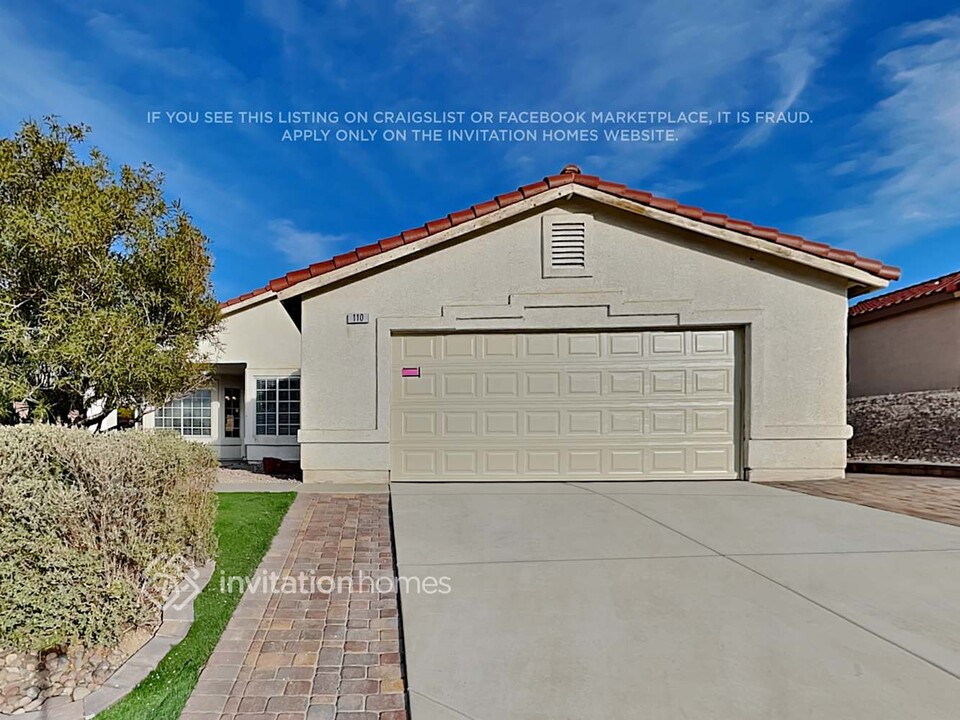 110 Crescent Bay St in Henderson, NV - Building Photo