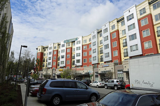 Courtland Place in Seattle, WA - Building Photo - Building Photo