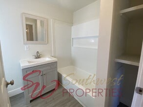 406 E Broadway St in Stephenville, TX - Building Photo - Building Photo