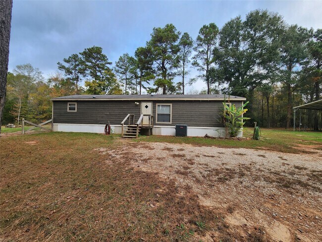 19598 County Rd 2343 in Troup, TX - Building Photo - Building Photo