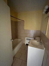 6931 Oakland St in Philadelphia, PA - Building Photo - Building Photo
