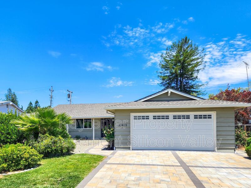 22423 St Andrews Ave in Cupertino, CA - Building Photo