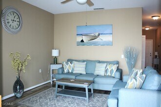 16685 Lake Cir Dr in Ft. Myers, FL - Building Photo - Building Photo