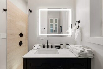 1543 N Claremont Ave-Unit -ID1244945P in Chicago, IL - Building Photo - Building Photo